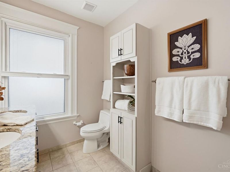 567 Howell Avenue, Cincinnati, OH 45220 Photo 33