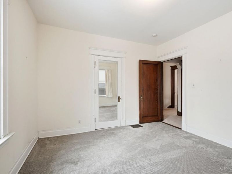 567 Howell Avenue, Cincinnati, OH 45220 Photo 44