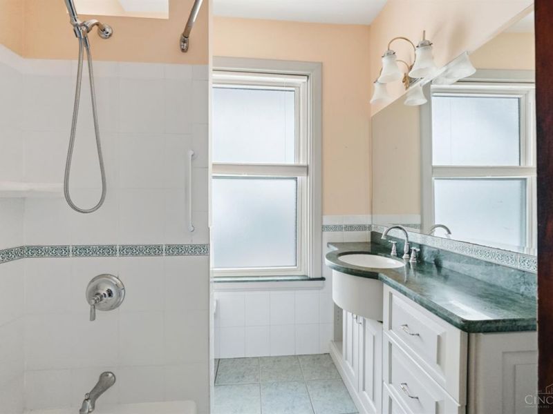 567 Howell Avenue, Cincinnati, OH 45220 Photo 45