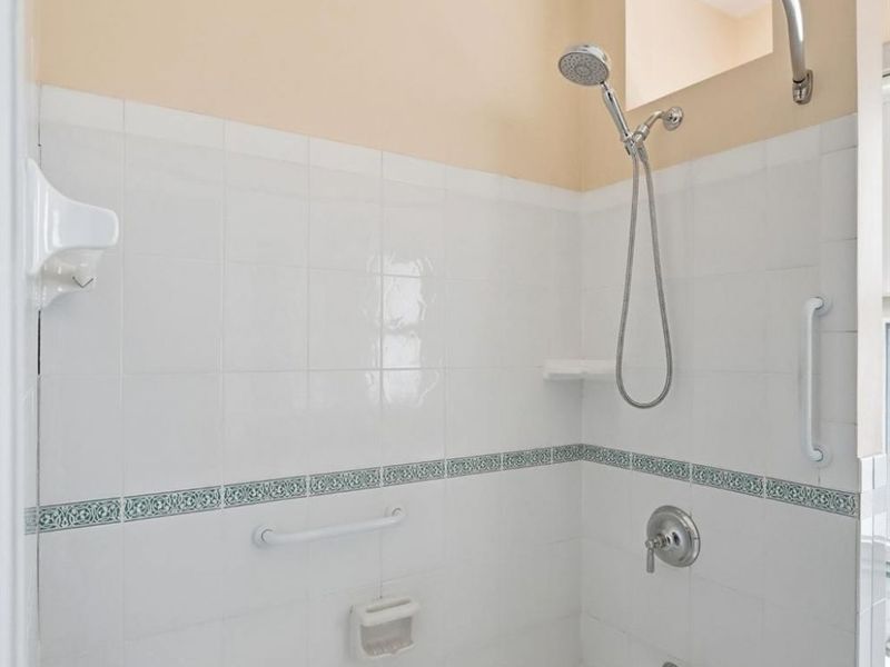 567 Howell Avenue, Cincinnati, OH 45220 Photo 46