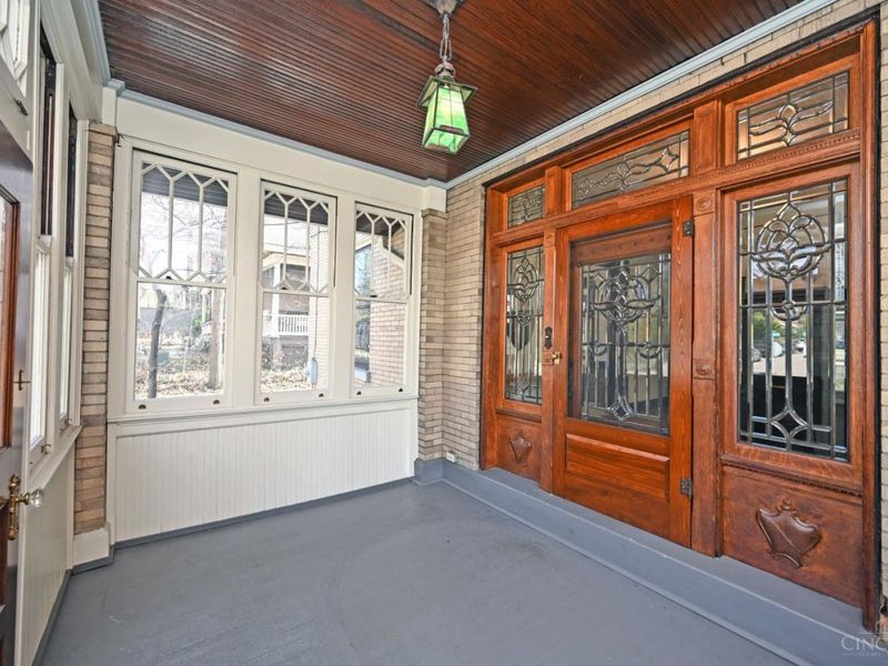 567 Howell Avenue, Cincinnati, OH 45220 Photo 5