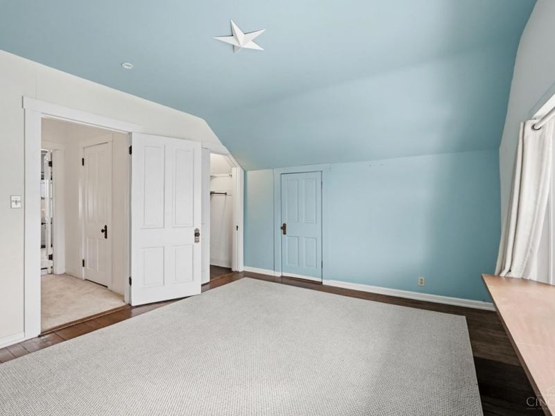 567 Howell Avenue, Cincinnati, OH 45220 Photo 54