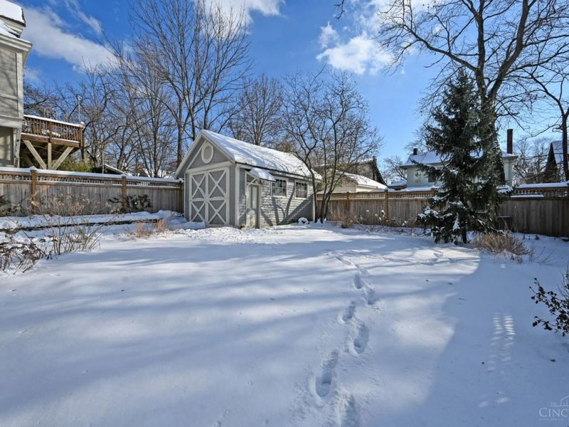 567 Howell Avenue, Cincinnati, OH 45220 Photo 64