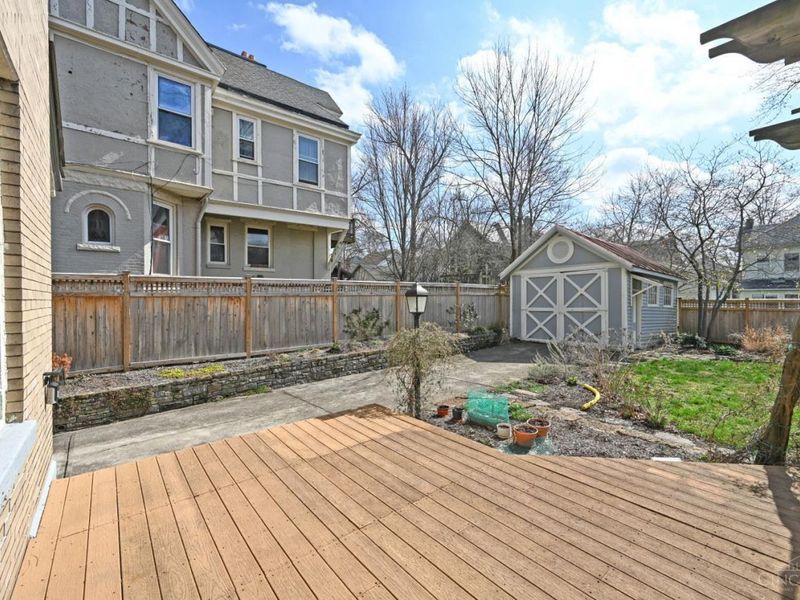 567 Howell Avenue, Cincinnati, OH 45220 Photo 68