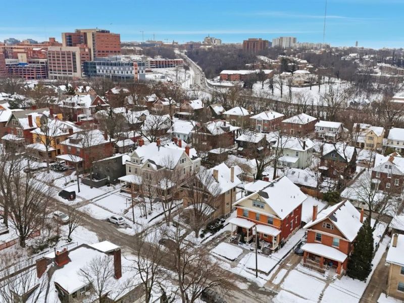 567 Howell Avenue, Cincinnati, OH 45220 Photo 76