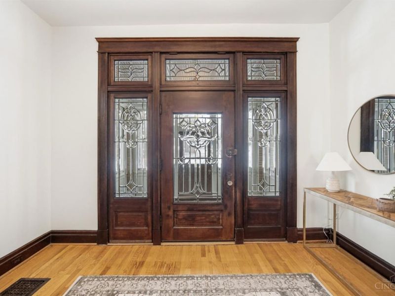 567 Howell Avenue, Cincinnati, OH 45220 Photo 9