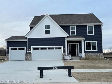 52105 Wellington Valley Drive, Macomb Twp, MI 48042