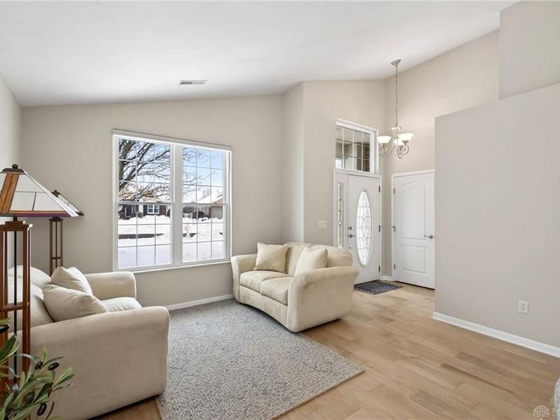 1430 Runnymeade Way, Xenia, OH 45385 Photo 8