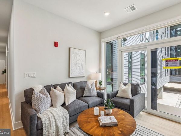 6910 RIDGE AVENUE, Unit 404, PHILADELPHIA, PA 19128