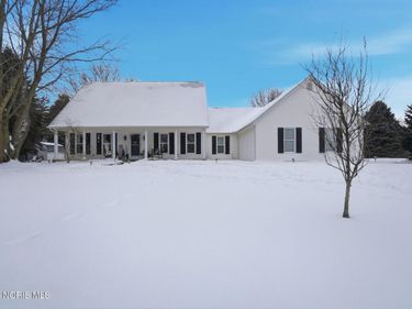 9085 Dover Drive, Wauseon, OH 43567