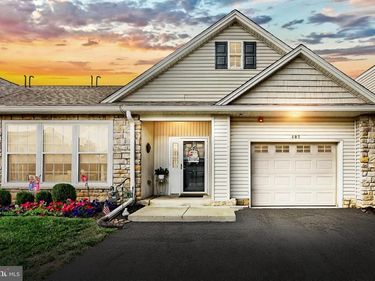 407 CRESTVIEW LANE, Unit 407, STEWARTSTOWN, PA 17363