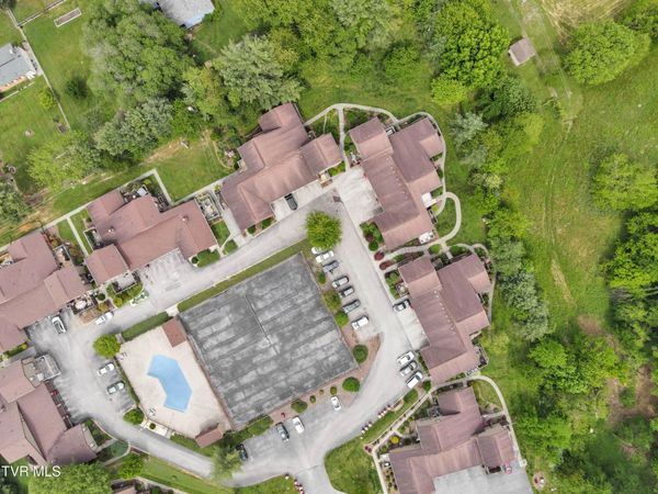 518 Pilgrim Court, Unit C, Johnson City, TN 37601