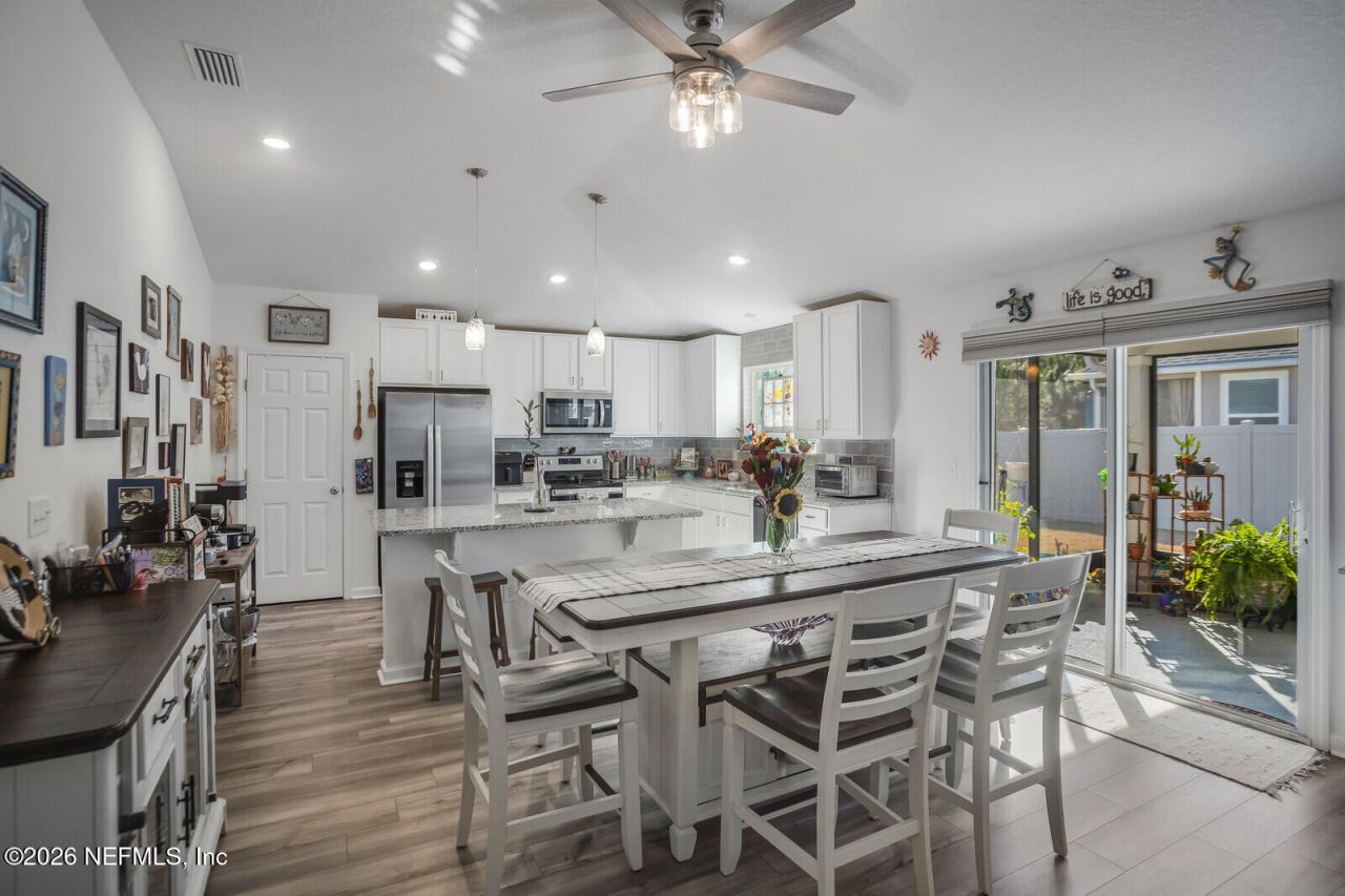 402 Red Dahlia Lane, Jacksonville, FL 32218 Photo