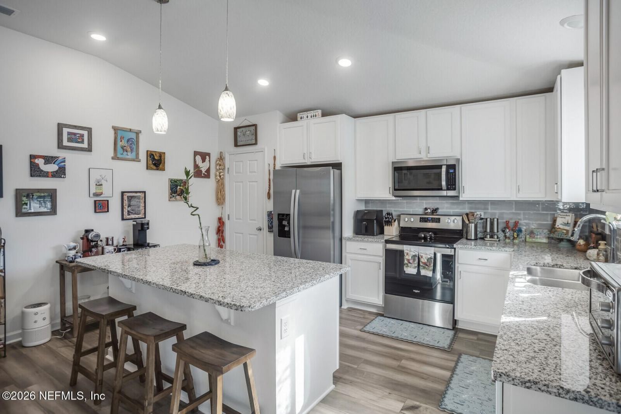 402 Red Dahlia Lane, Jacksonville, FL 32218 Photo