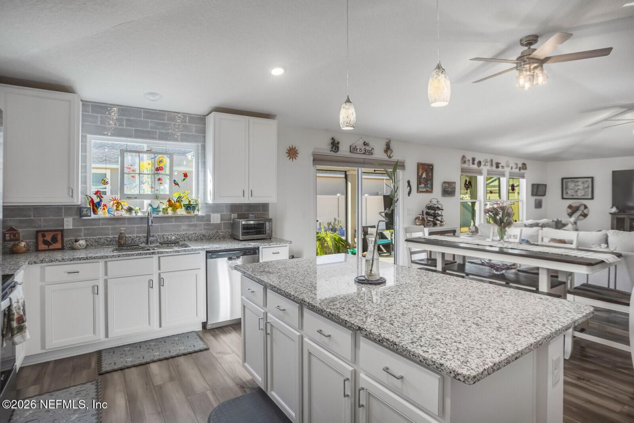 402 Red Dahlia Lane, Jacksonville, FL 32218 Photo