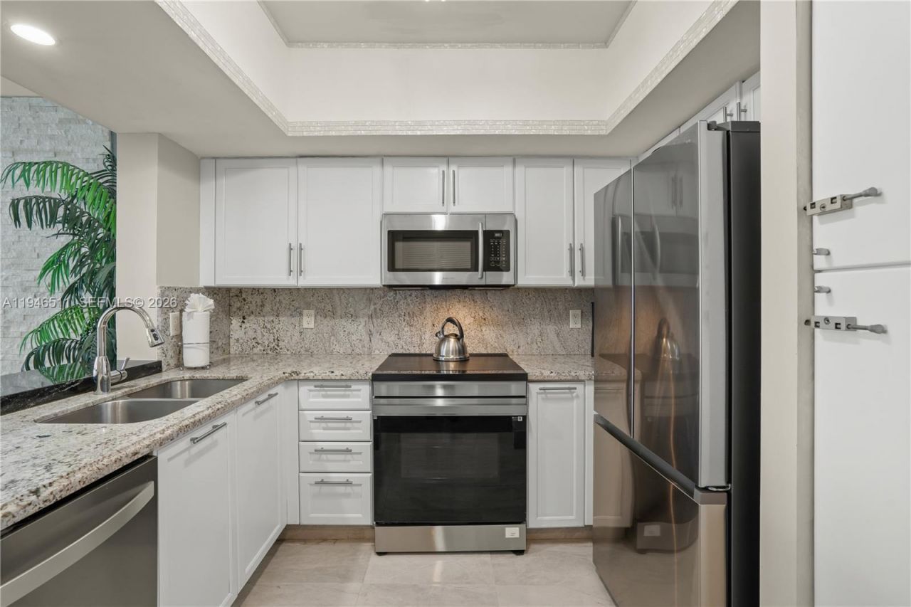 17375 Collins Ave, Unit 2101, Sunny Isles Beach, FL 33160 Photo