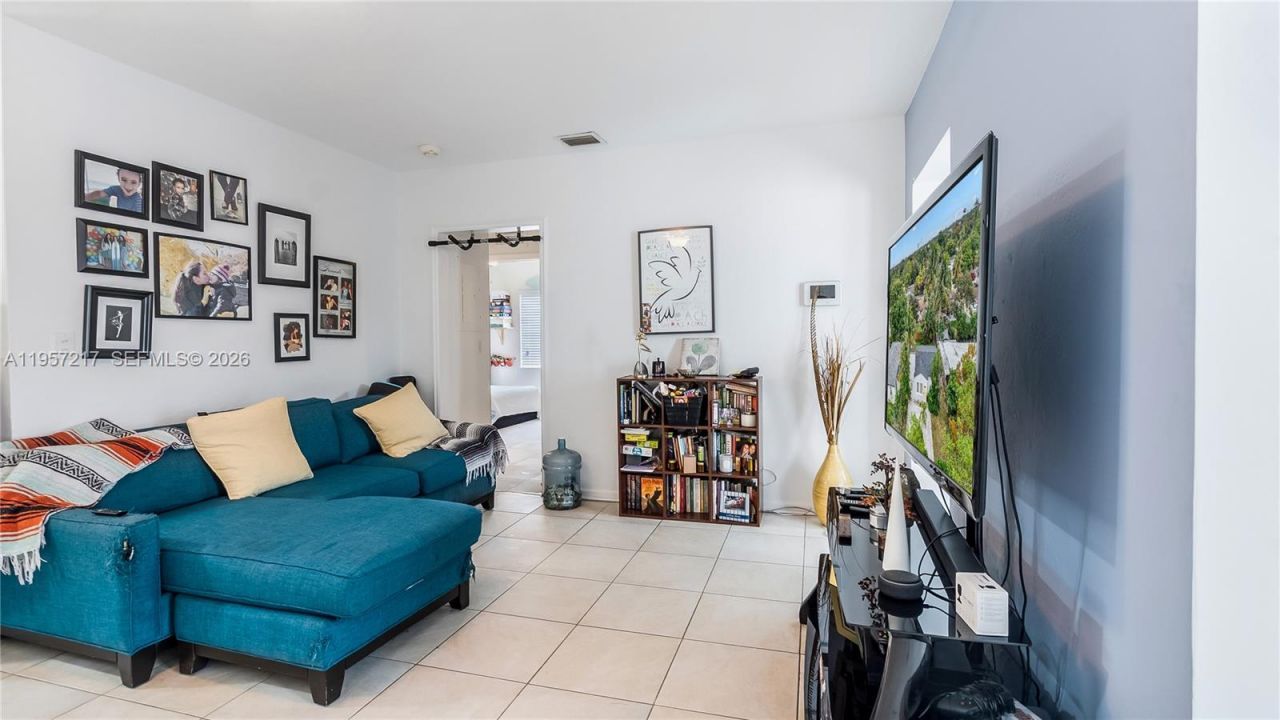 491 NW 108th Ter , Miami, FL 33168 Photo