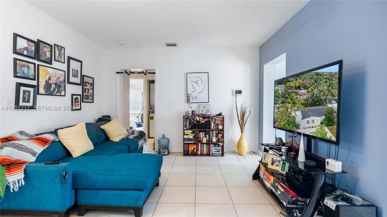 491 NW 108th Ter , Miami, FL 33168 Photo