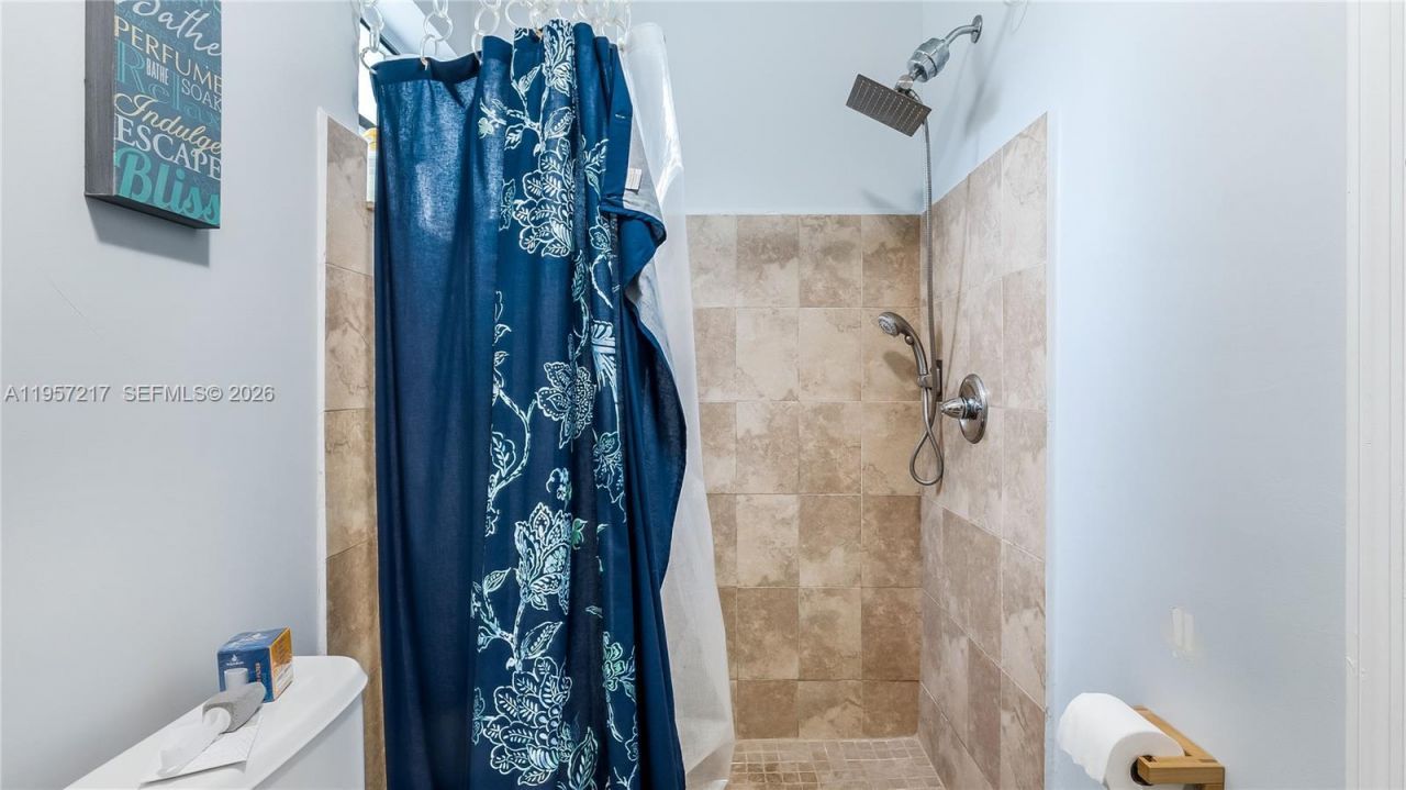 491 NW 108th Ter , Miami, FL 33168 Photo