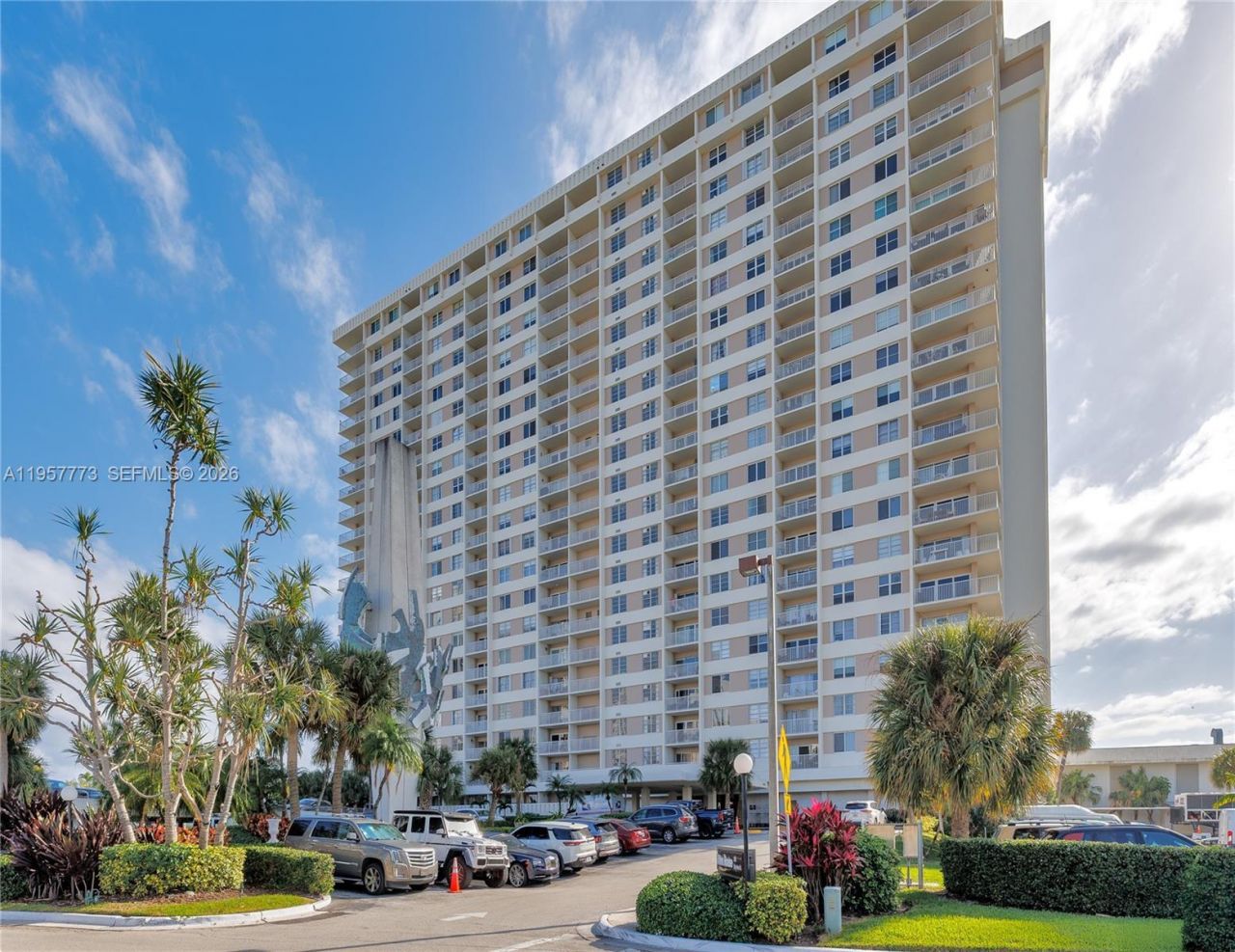 300 Bayview Dr , Unit PH-06, Sunny Isles Beach, FL 33160 Photo