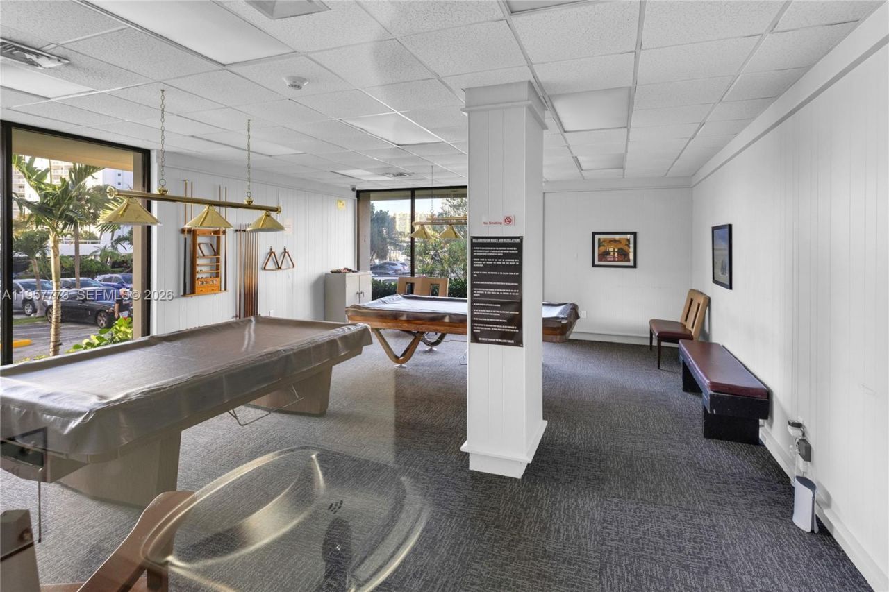 300 Bayview Dr , Unit PH-06, Sunny Isles Beach, FL 33160 Photo