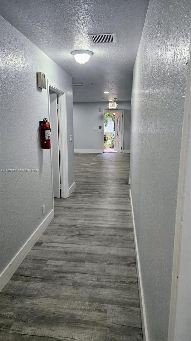 2953 NW 10th Ct , Unit Main, Fort Lauderdale, FL 33311 Photo