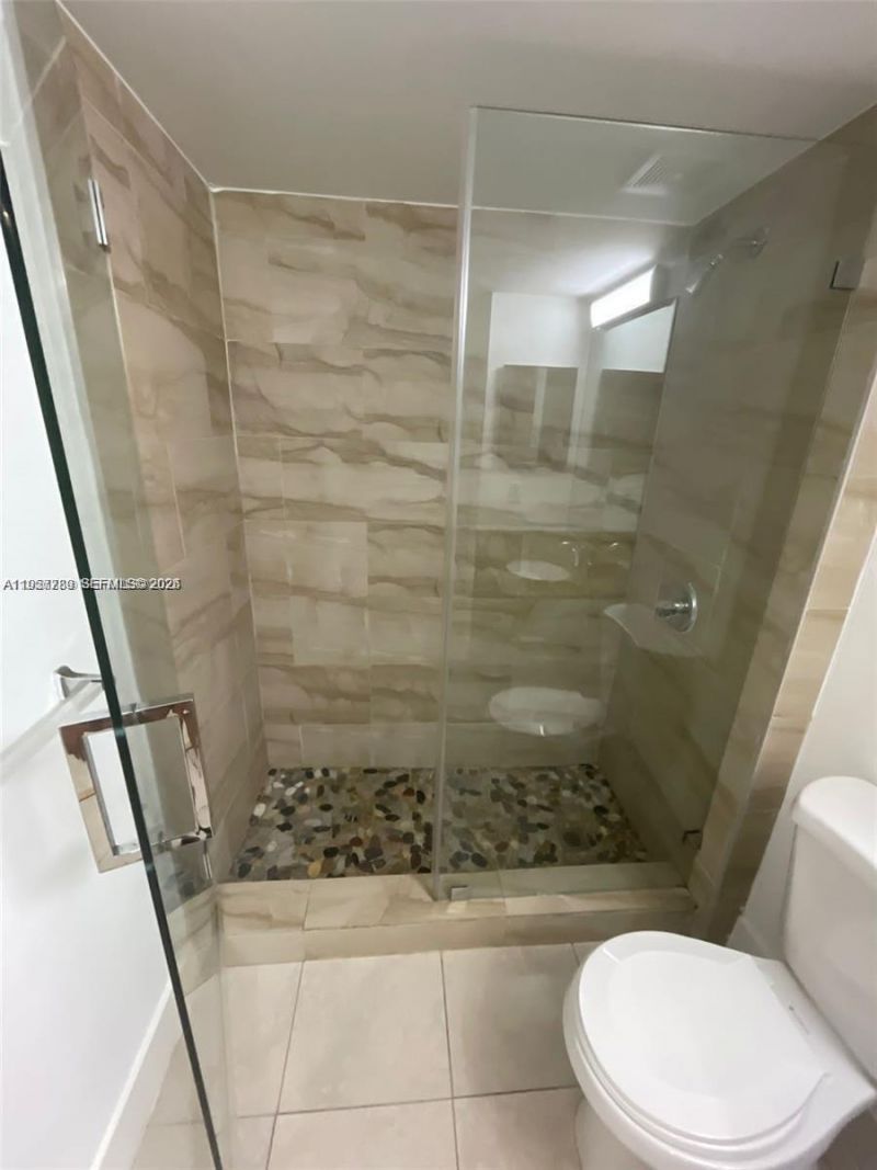 761 N Pine Island Road, Unit 104, Plantation, FL 33324 Photo