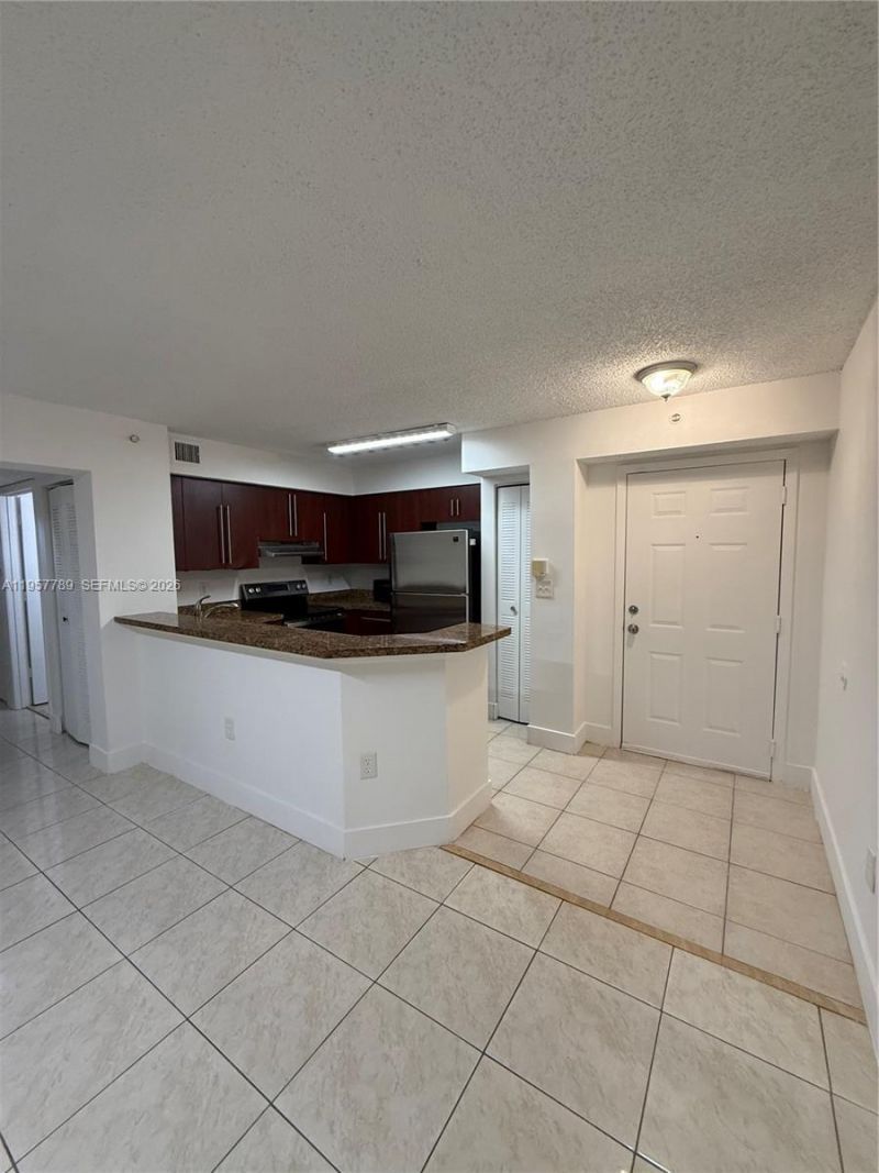 761 N Pine Island Road, Unit 104, Plantation, FL 33324 Photo