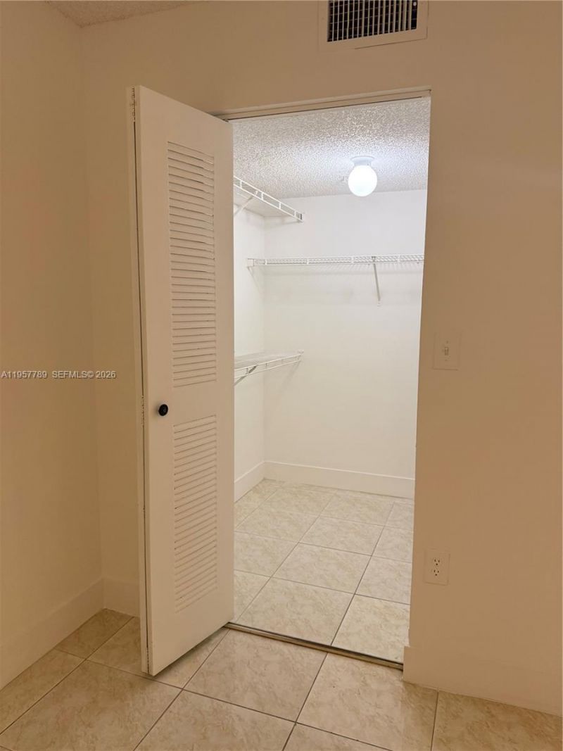 761 N Pine Island Road, Unit 104, Plantation, FL 33324 Photo