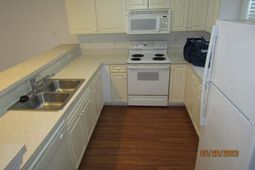 901 West Port Dr. photo 4