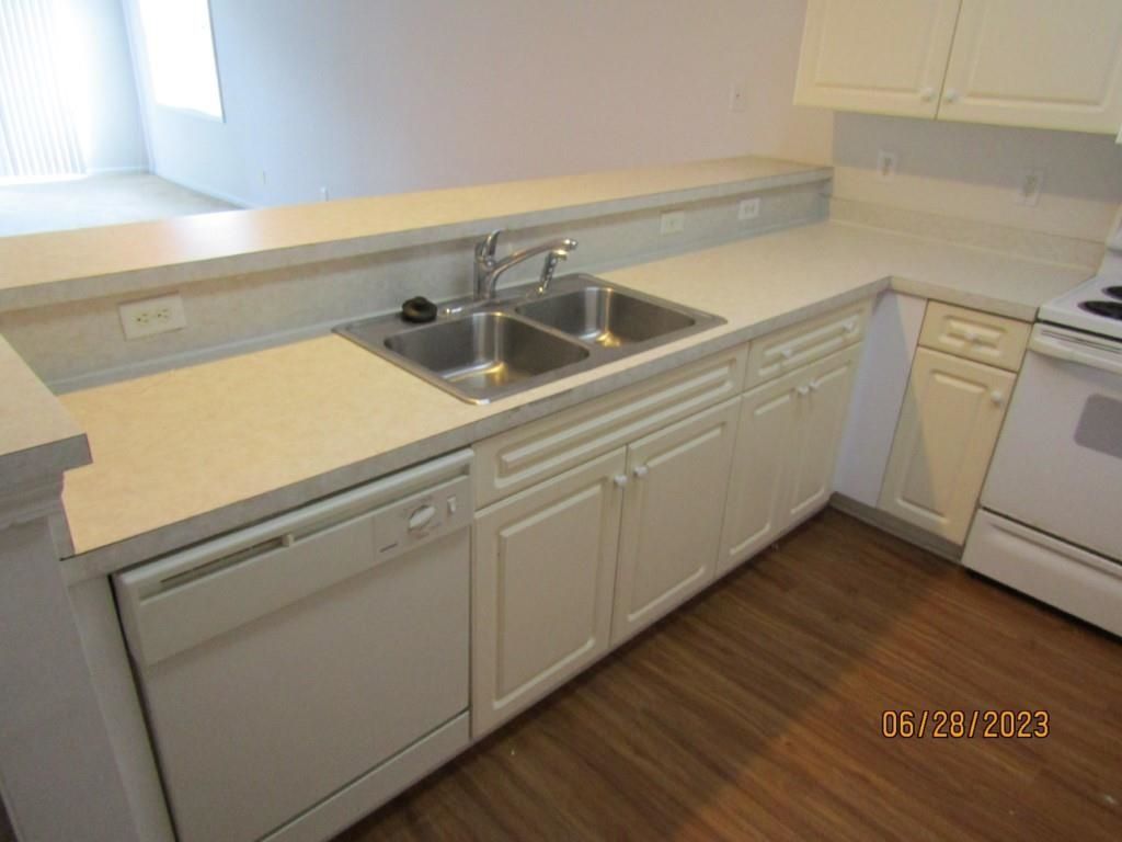 901 West Port Dr. Photo 6