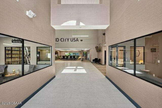 1899 S Clyde Morris Boulevard, Daytona Beach, FL 32119 Photo