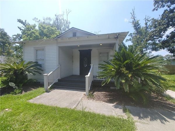 1106 GIROD (HIGHWAY 59) Street, Mandeville, LA 70448