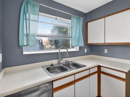 7402 Kallie Kay Ln, Sacramento, CA 95823 Photo