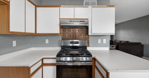 7402 Kallie Kay Ln, Sacramento, CA 95823 Photo