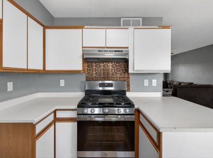 7402 Kallie Kay Ln, Sacramento, CA 95823 Photo