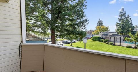 7402 Kallie Kay Ln, Sacramento, CA 95823 Photo