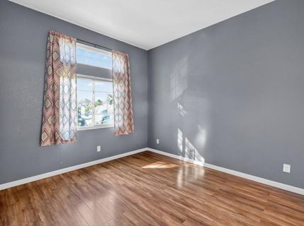 7402 Kallie Kay Ln, Sacramento, CA 95823 Photo