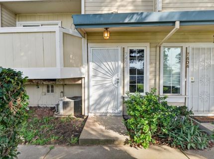 7402 Kallie Kay Ln, Sacramento, CA 95823 Photo