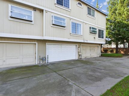 7402 Kallie Kay Ln, Sacramento, CA 95823 Photo