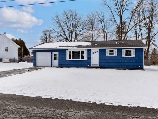 4 1st Street , Yorkville, NY 13495