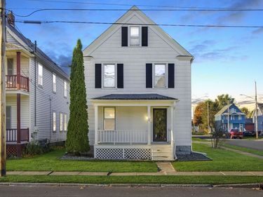 17 Walcott Street , New York Mills, NY 13417