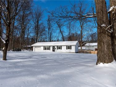 57 Beechwood Road , New Hartford, NY 13413