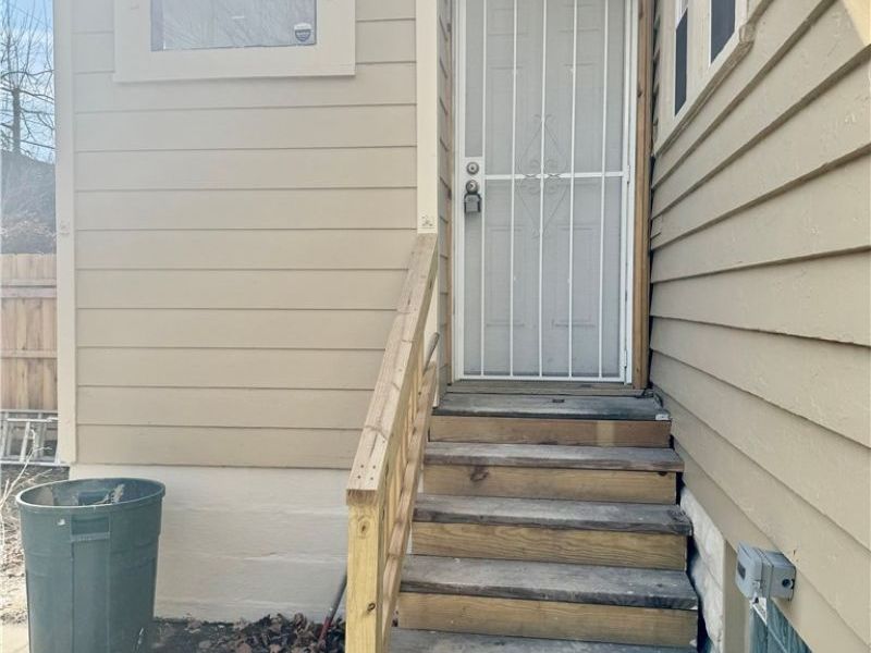 1015 E 131st Street, East Cleveland, OH 44108 Photo 3