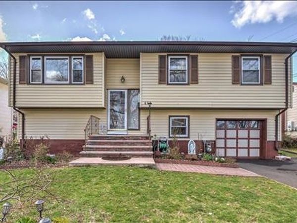 454 W 6Th Ave, Roselle, NJ 07203