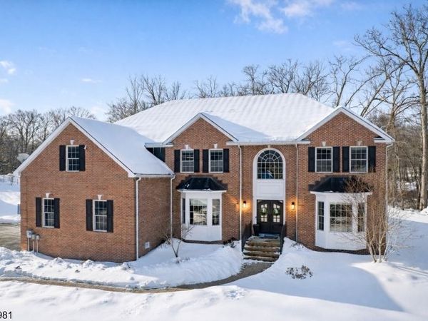 2 Liberty Trail, Andover, NJ 07860