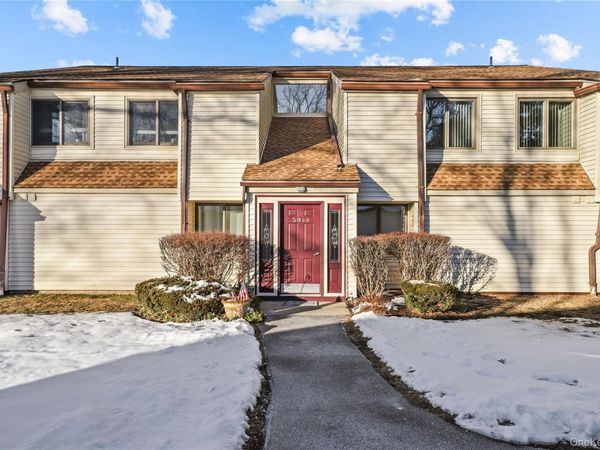 50 Jefferson Oval , Unit A, Yorktown Heights, NY 10598