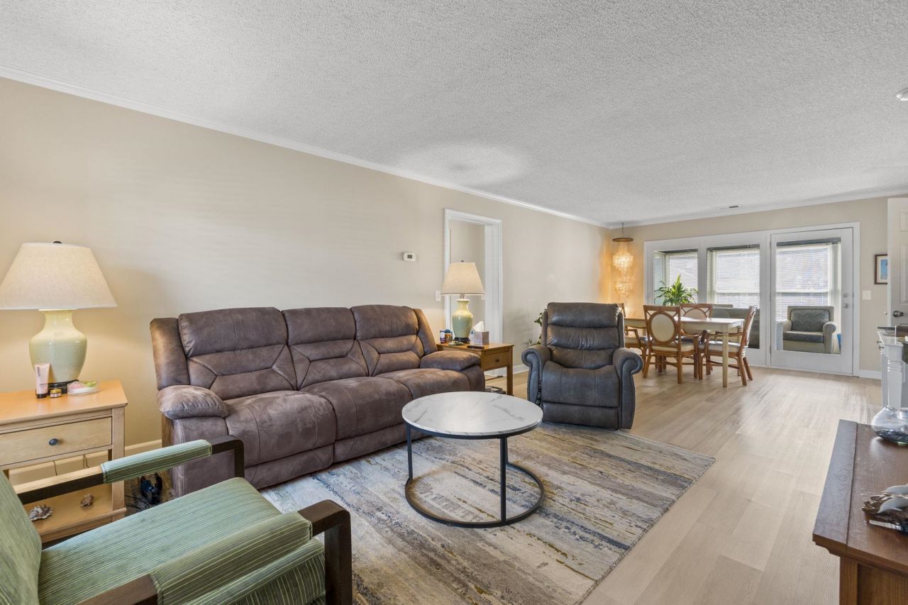 9439 Old Palmetto Rd. Photo 4