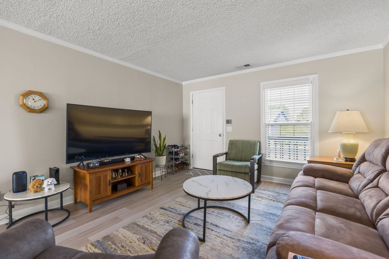 9439 Old Palmetto Rd. Photo 5