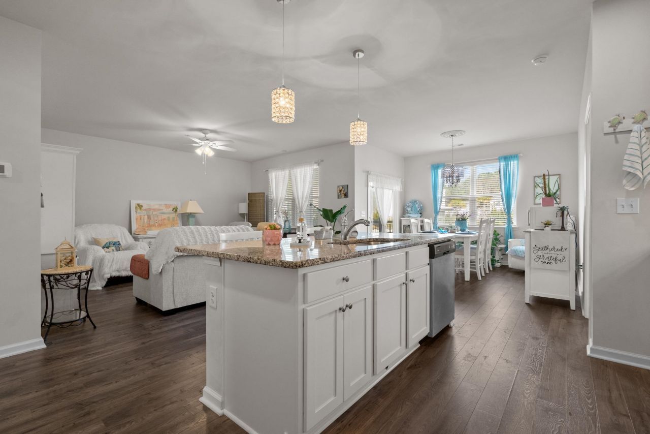 219 Pin Oak Dr. Photo 10